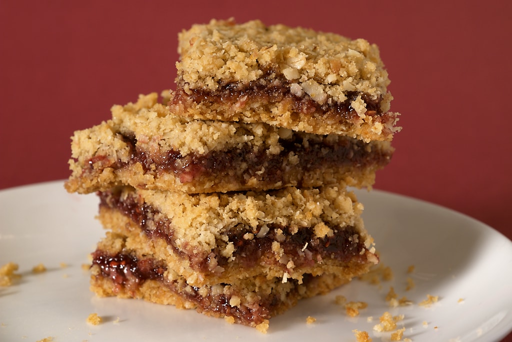 Oatmeal Raspberry Bars | Bake or Break
