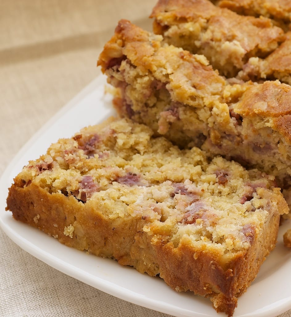 Strawberry Cream Cheese Bread is packed with oats, brown sugar, cream cheese, and plenty of fresh strawberries! - Bake or Break