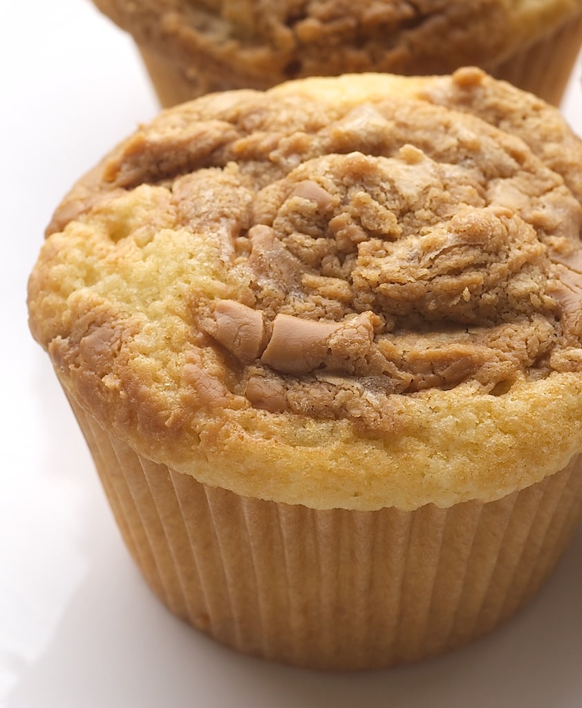 Biscoff spread is swirled into the batter of these Biscoff Cupcakes for sweet, spiced cupcakes that need no frosting! - Bake or Break