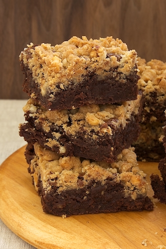 Peanut Butter Streusel Brownies | Bake or Break