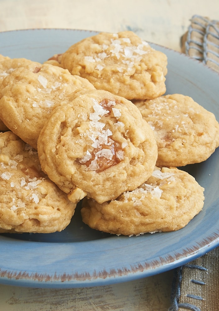 Rich caramel and crunchy cashews add big flavor to these Salty Cashew Caramel Cookies. The sprinkle of salt on top makes them even better! - Bake or Break
