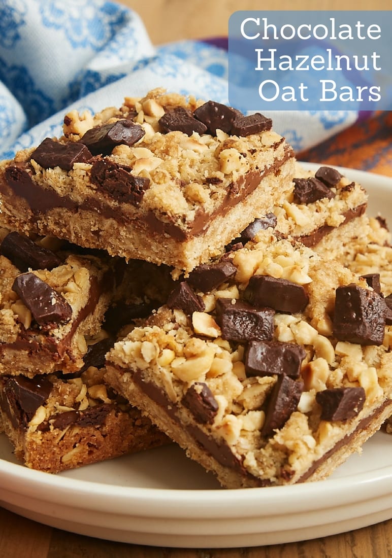 Chocolate and hazelnuts are a perfect pair in these crunchy, nutty, sweet Chocolate Hazelnut Oat Bars! - Bake or Break